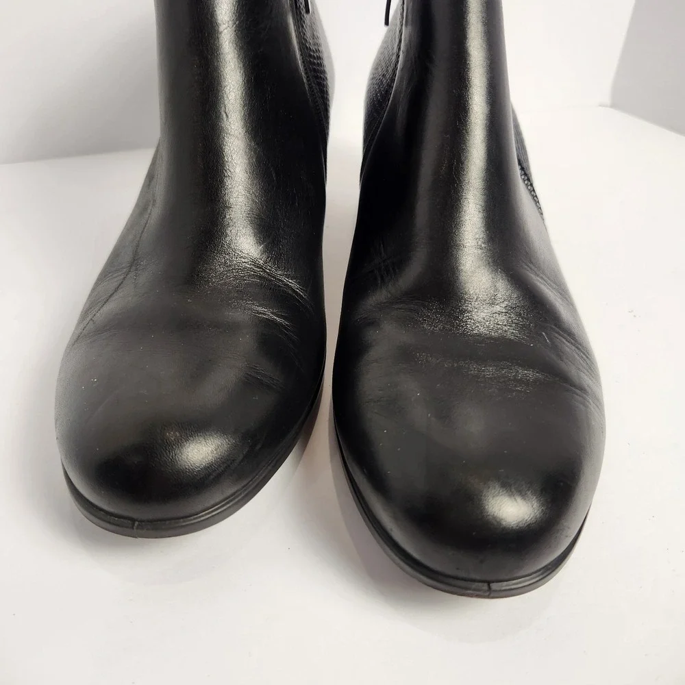 Ecco Women's Black Leather Comfort Minimalist Ankle‎ Booties Size 41 (10-10.5)